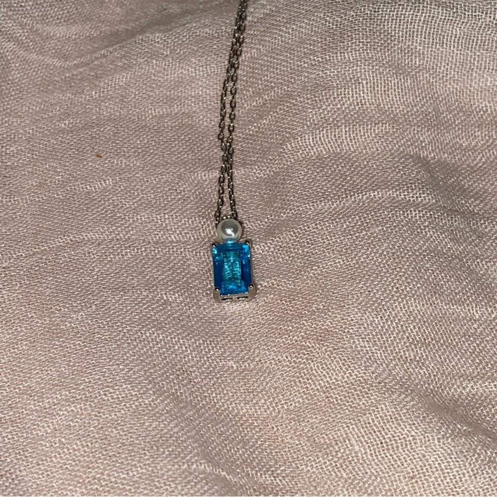 New Kate Spade Silver-Tone Cubic Zirconia & Faux Pearl Pendant Necklace - Picture 3 of 16